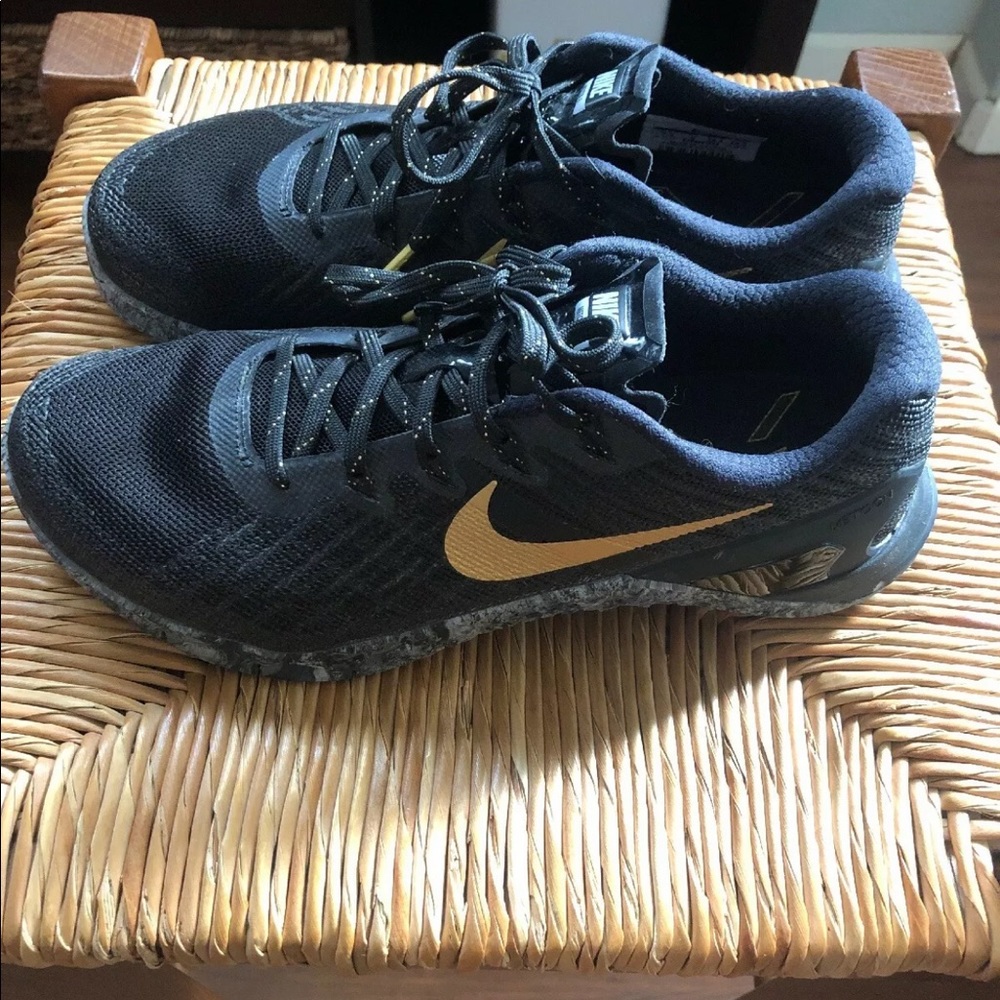 Woman’s Nike Metcon 3